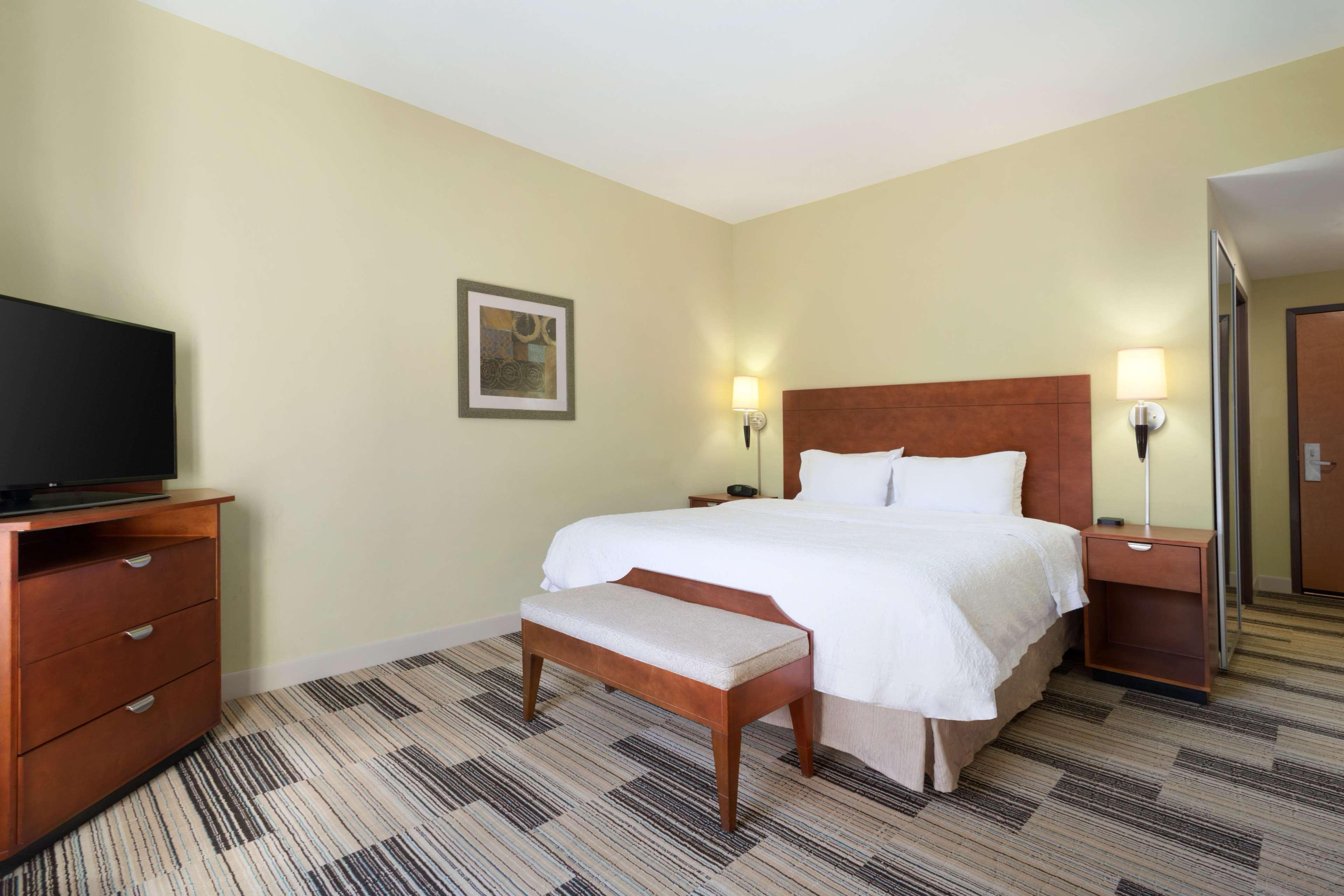 Hotel Hampton & Birmingham Airport Area 3*