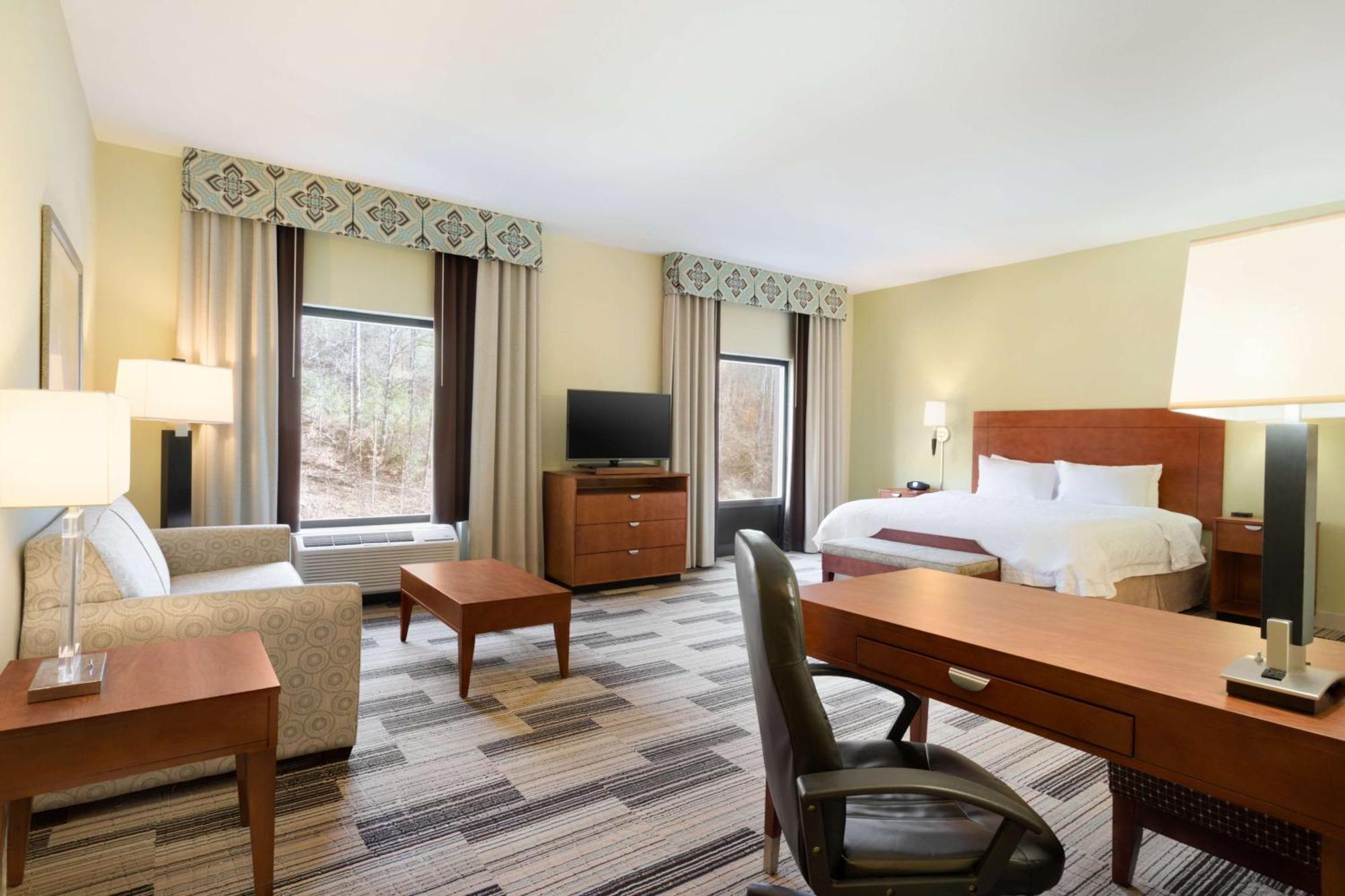 Hampton & Birmingham Airport Area Hotel