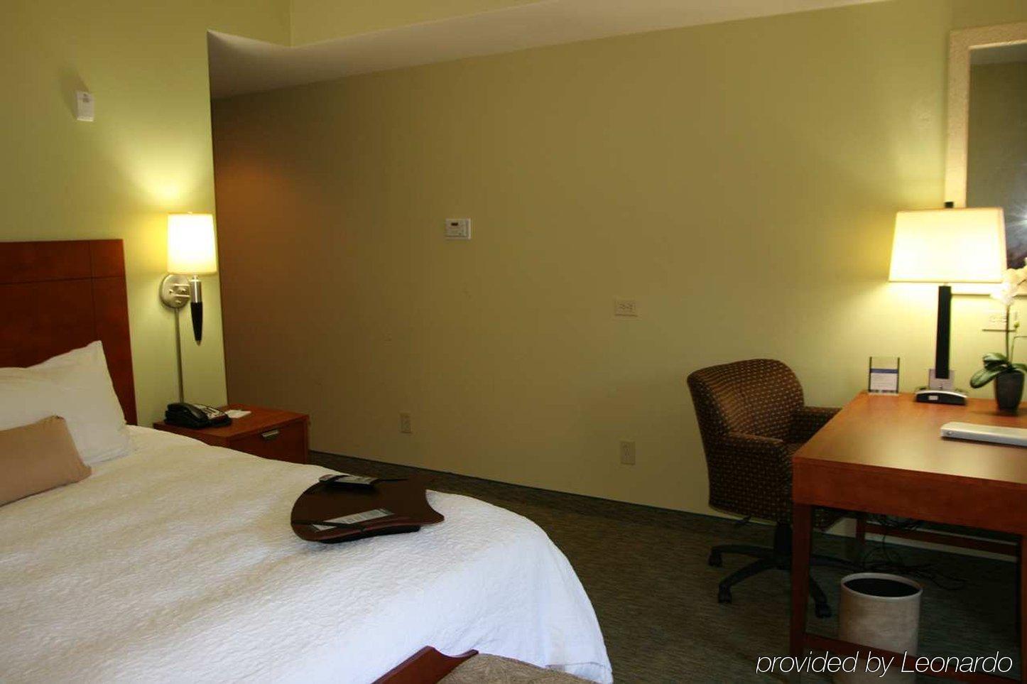 Hampton & Birmingham Airport Area Hotel Irondale