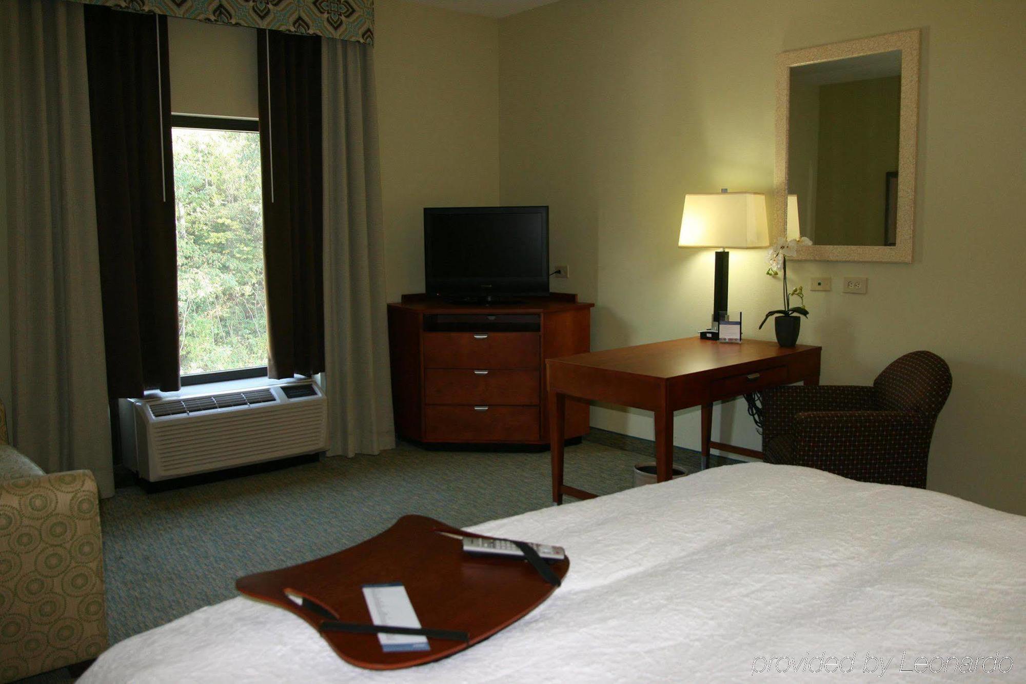 Hampton & Birmingham Airport Area Hotel Irondale