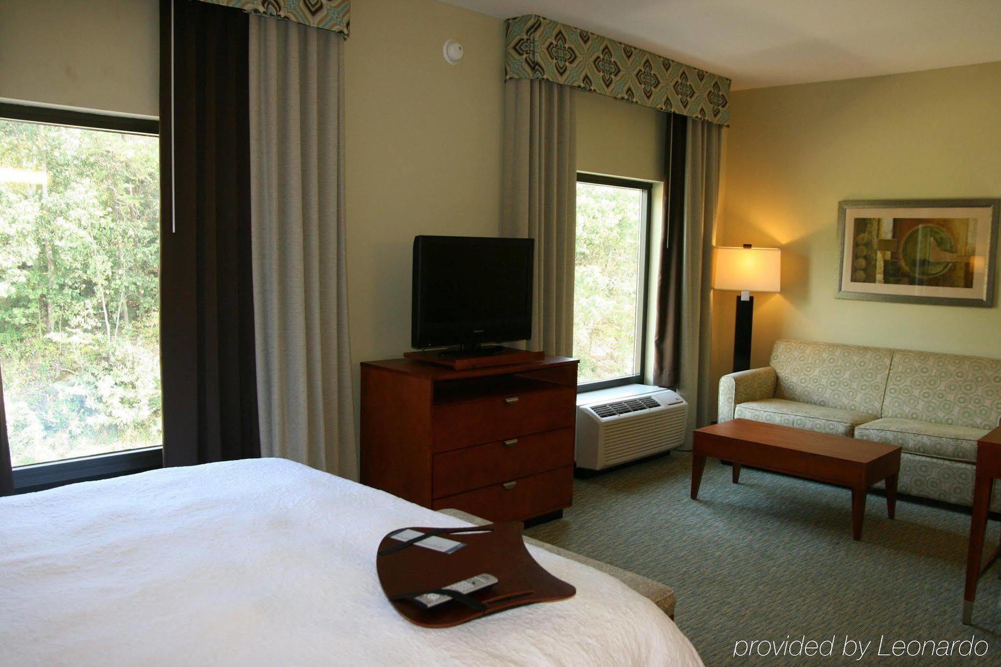 Hotel Hampton & Birmingham Airport Area 3*